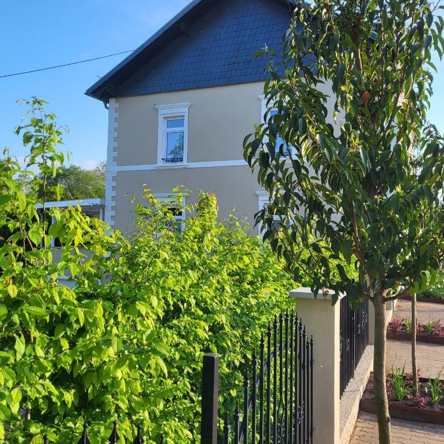 Komfort Ferienwohnungen Mit Wellness-Garten - Gaestehaus Am Bachlauf - Losheim Am See Exterior photo