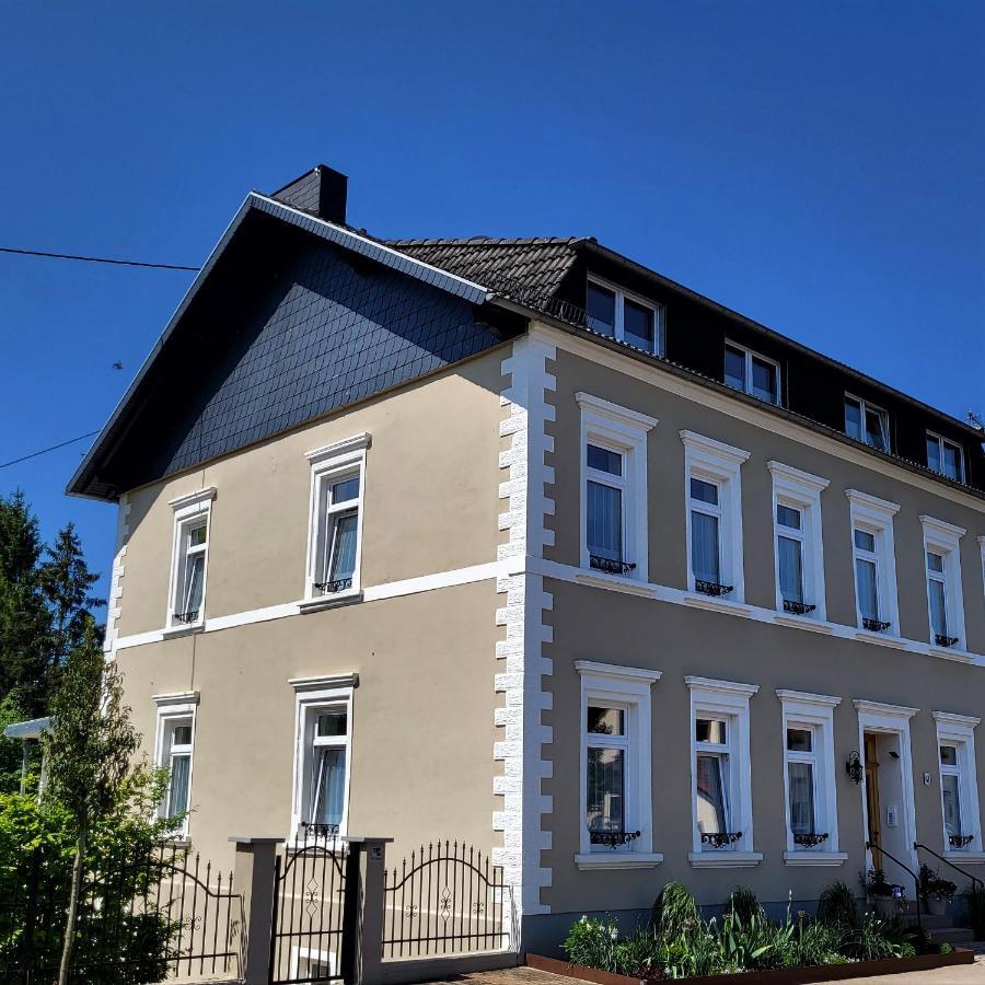 Komfort Ferienwohnungen Mit Wellness-Garten - Gaestehaus Am Bachlauf - Losheim Am See Exterior photo