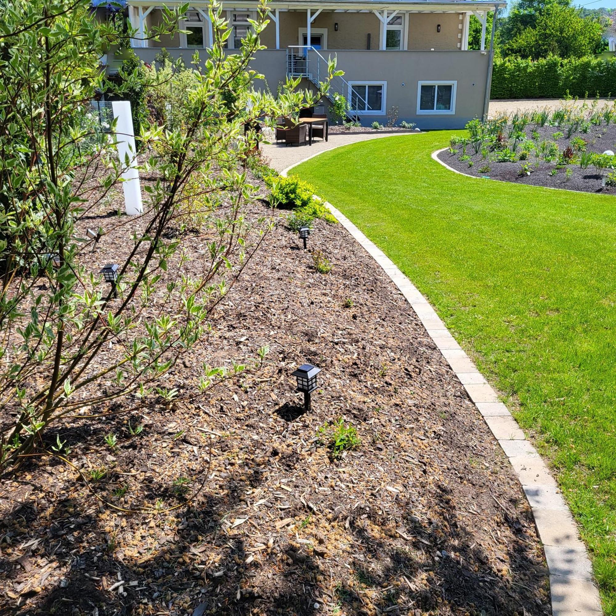 Komfort Ferienwohnungen Mit Wellness-Garten - Gaestehaus Am Bachlauf - Losheim Am See Exterior photo